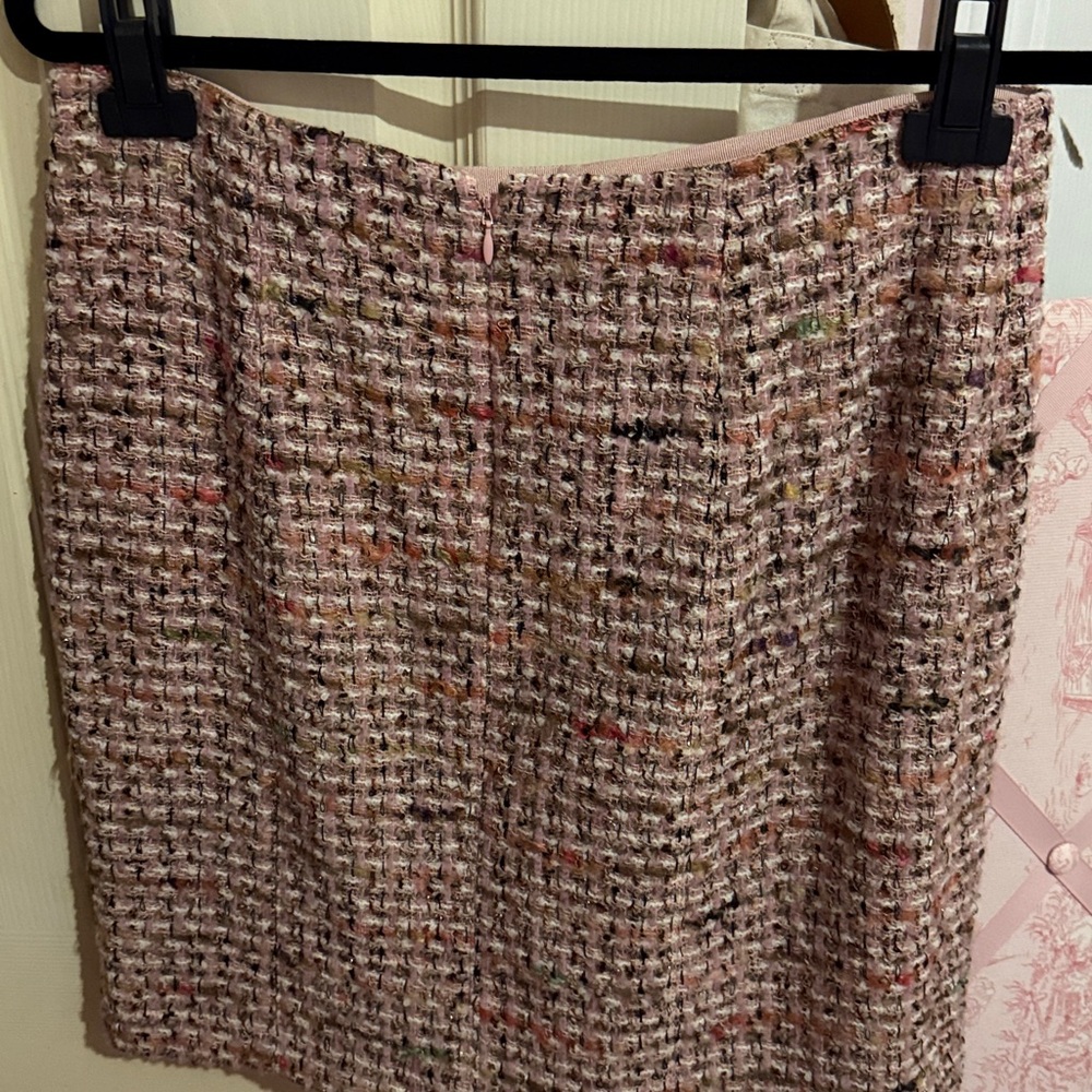 Ann Taylor Multicolor Tweed Suit. Jacket & Skirt - Picture 4 of 6